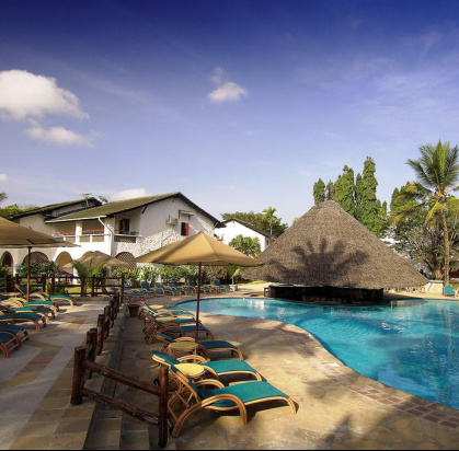Hôtel Pinewood Beach Resort & Spa 4* Sup + Safari 2 nuits, Séjour Kenya par Ôvoyages Hôtel Pinewood Beach Resort & Spa 4* Sup + Safari 2 nuits, Séjour Kenya par Ôvoyages