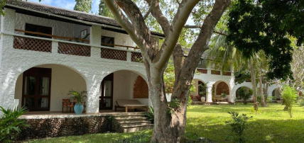 Hôtel Pinewood Beach Resort & Spa 4* Sup + Safari 2 nuits, Séjour Kenya par Ôvoyages Hôtel Pinewood Beach Resort & Spa 4* Sup + Safari 2 nuits, Séjour Kenya par Ôvoyages